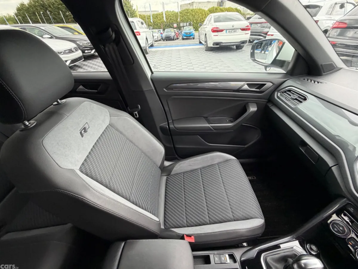 Volkswagen T-Roc SUV, Diesel, 2021, White