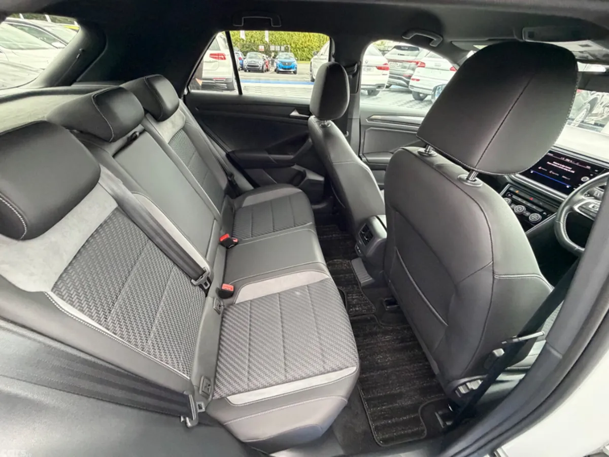 Volkswagen T-Roc SUV, Diesel, 2021, White