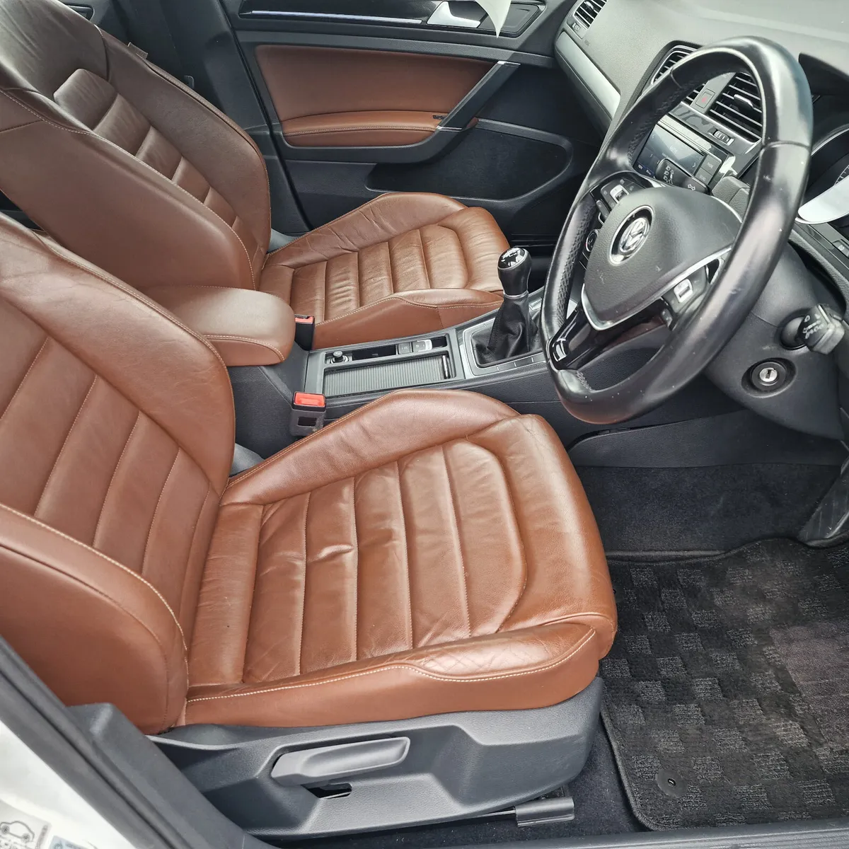 Volkswagen Golf Estate, Petrol, 2019, White