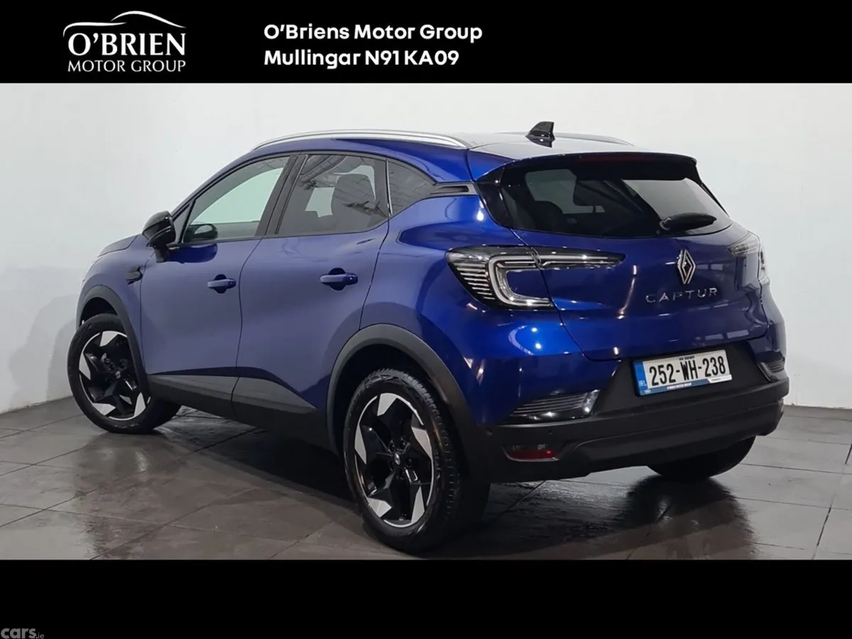 Renault Captur Hatchback, Petrol, 2025, Blue