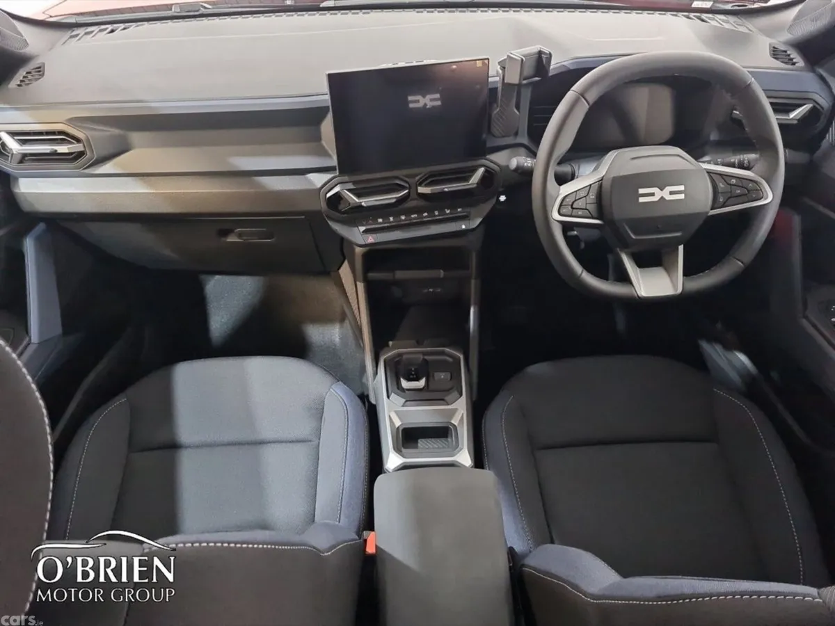 Dacia Duster SUV, Petrol Hybrid, 2026, Brown