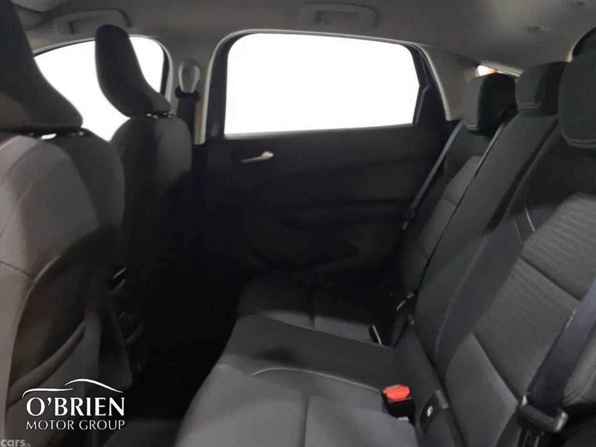 Renault Arkana Hatchback, Petrol, 2025, Grey