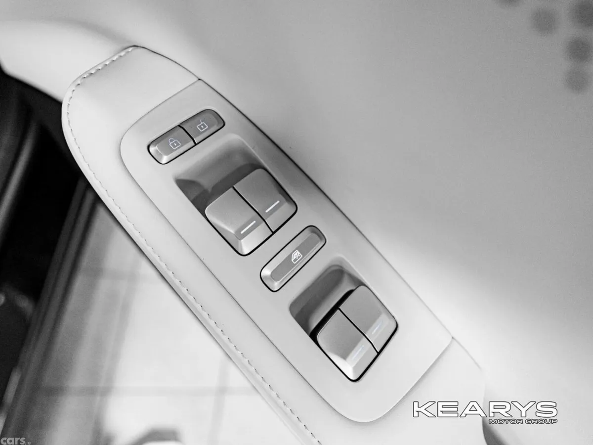 XPeng G6 SUV, Electric, 2026, White