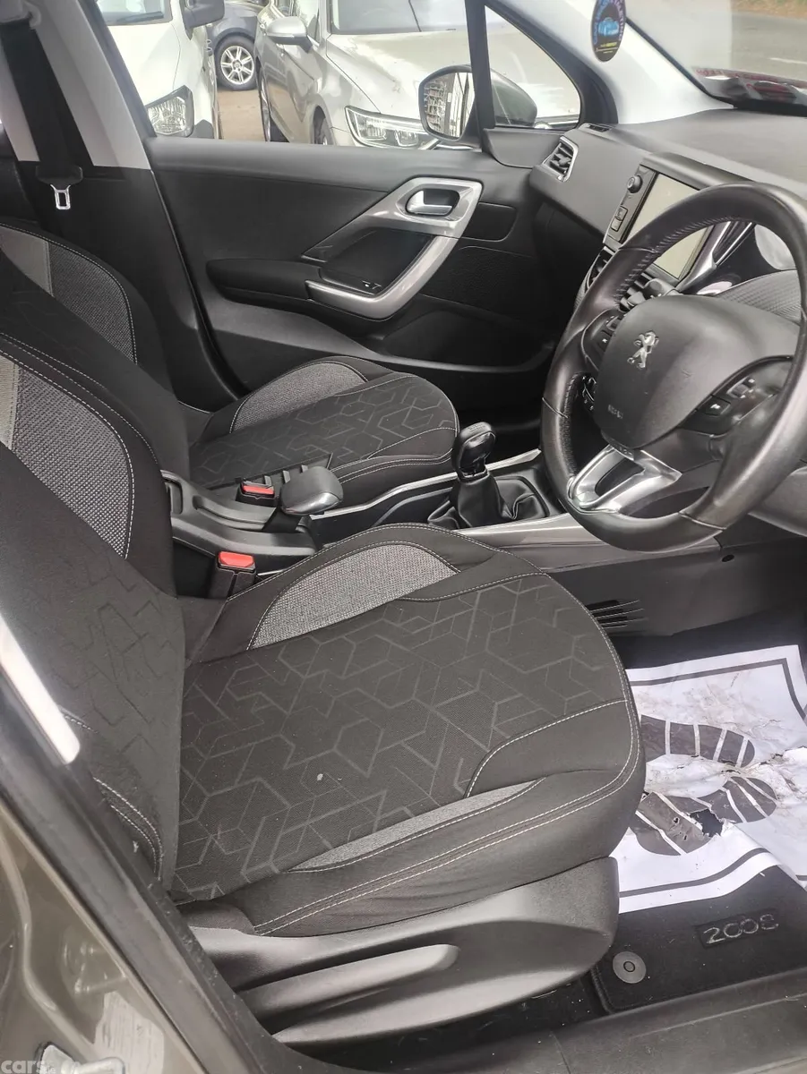 Peugeot 2008 Estate, Diesel, 2017, Grey
