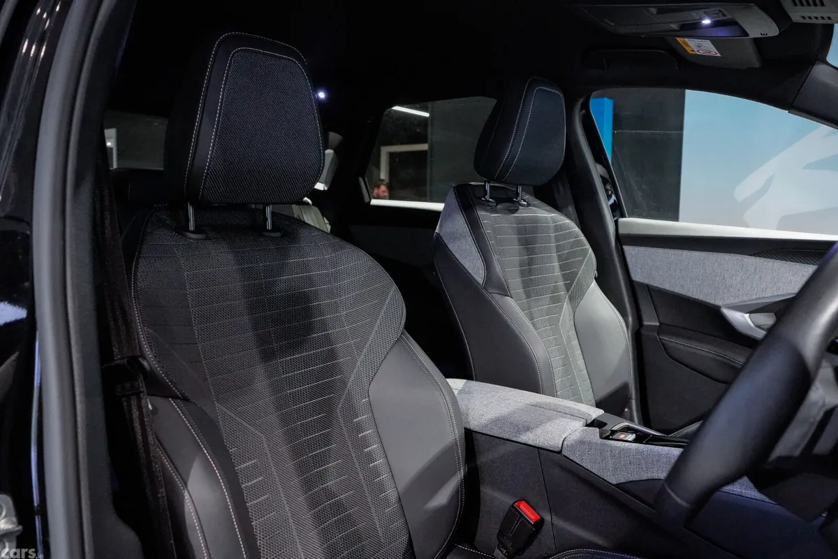 Peugeot 3008 MPV, Petrol Hybrid, 2025, Black