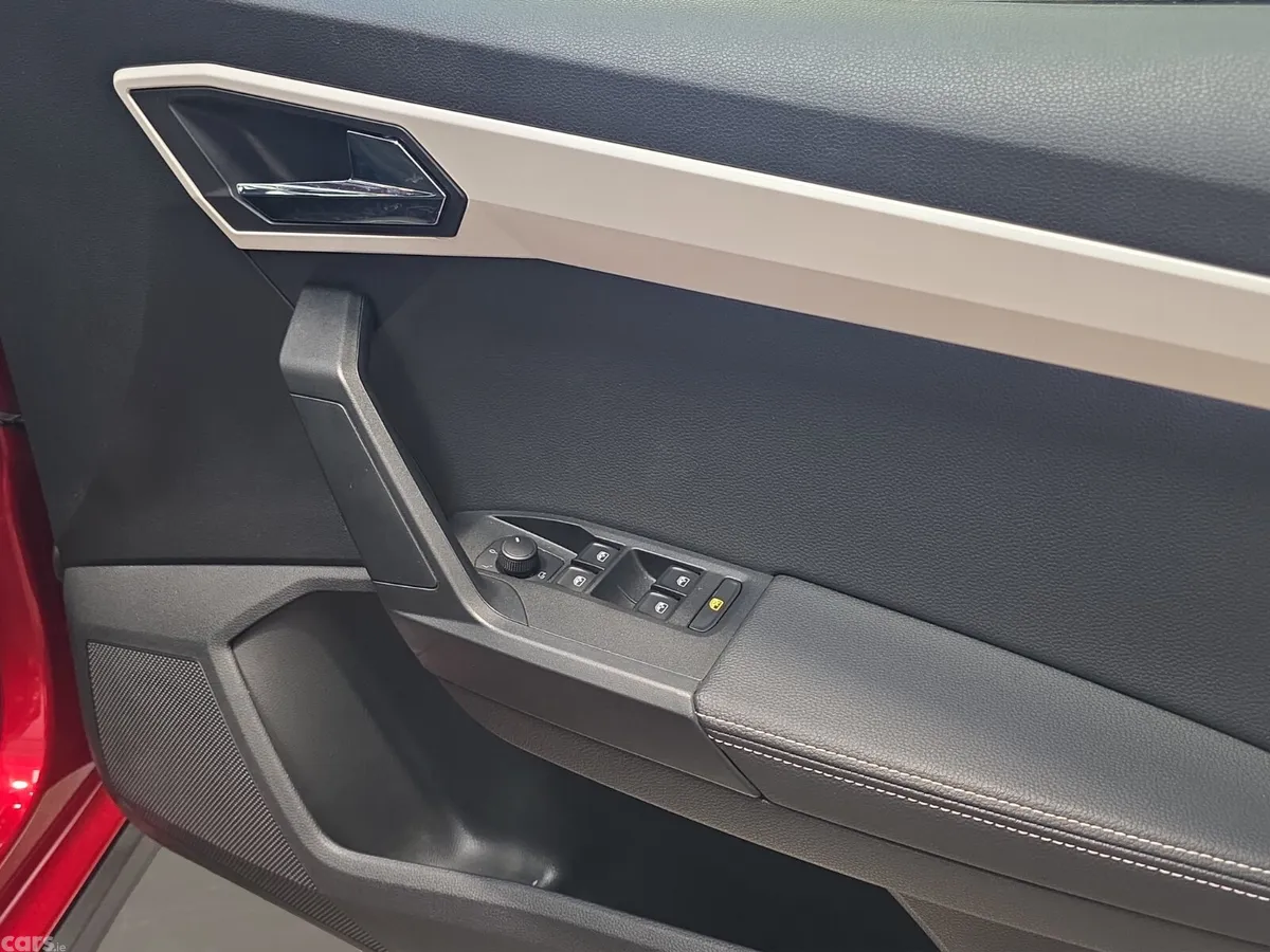 SEAT Arona SUV, Petrol, 2021, Red