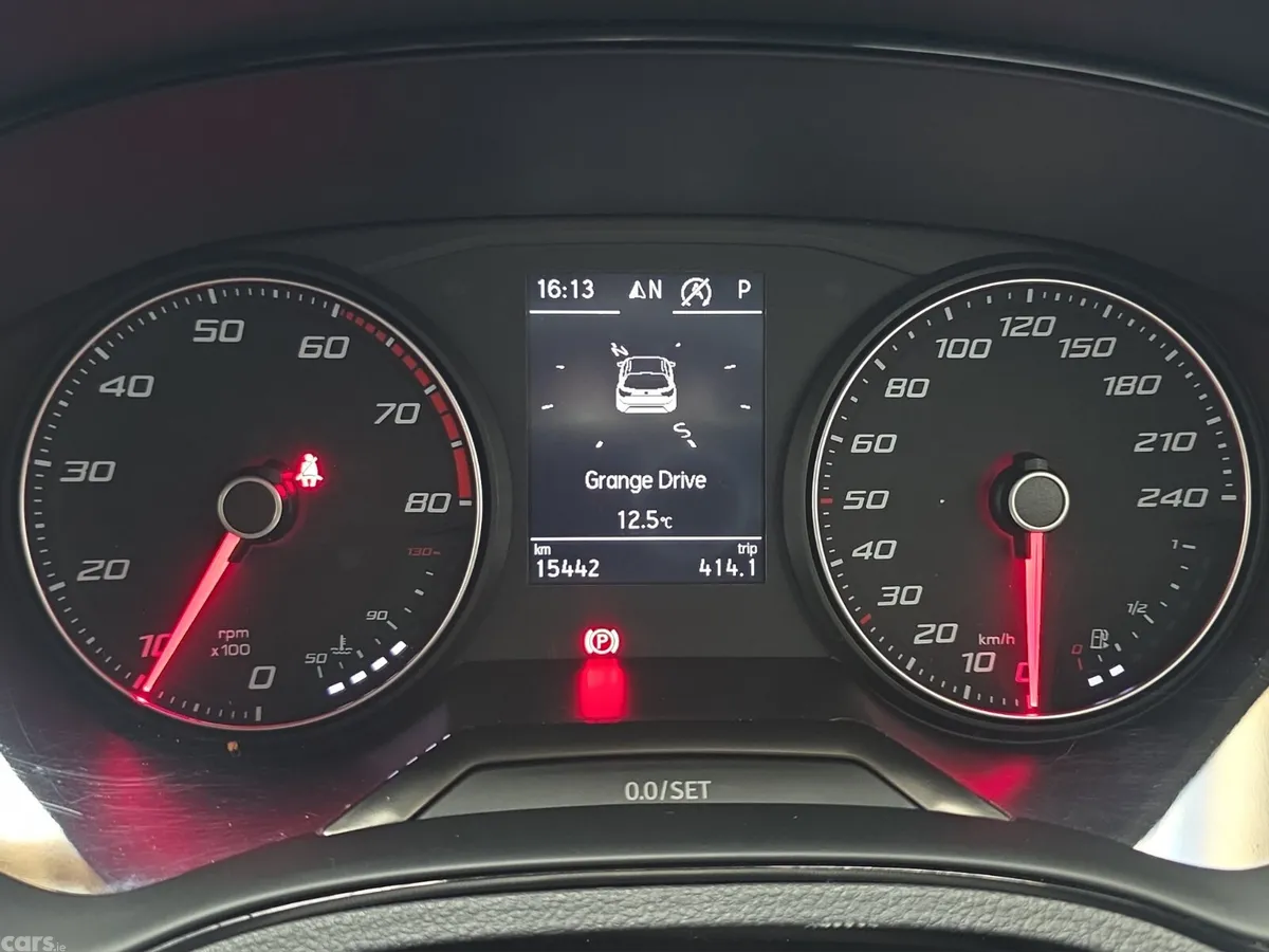 SEAT Arona SUV, Petrol, 2021, Red