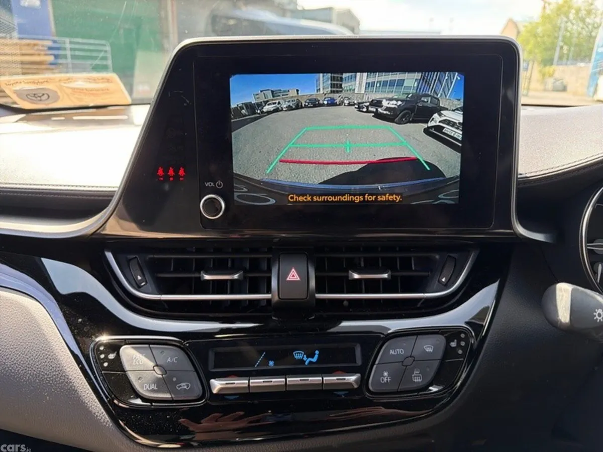 Toyota C-HR SUV, Petrol Hybrid, 2023, Grey