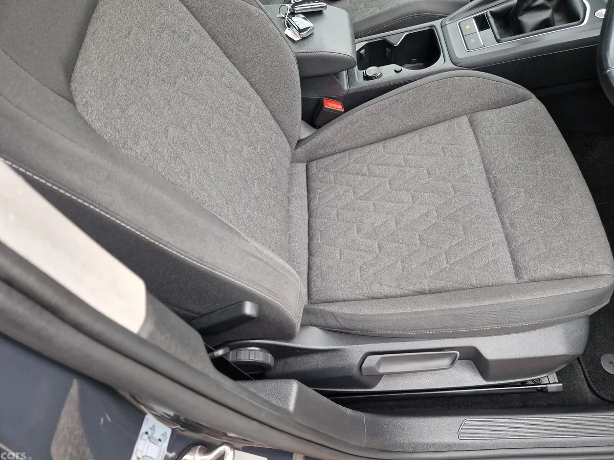 Volkswagen Golf Hatchback, Petrol, 2024, Grey