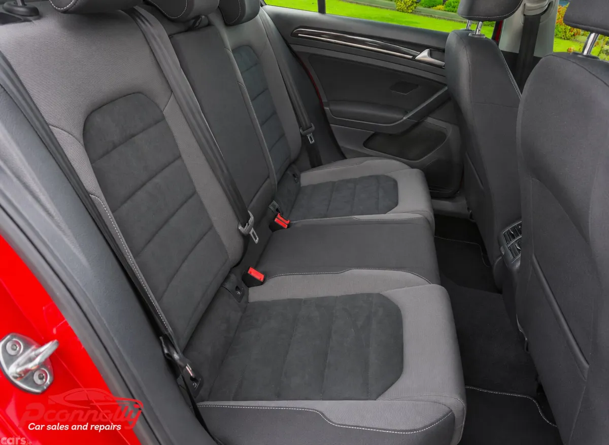 Volkswagen Golf Hatchback, Diesel, 2020, Red