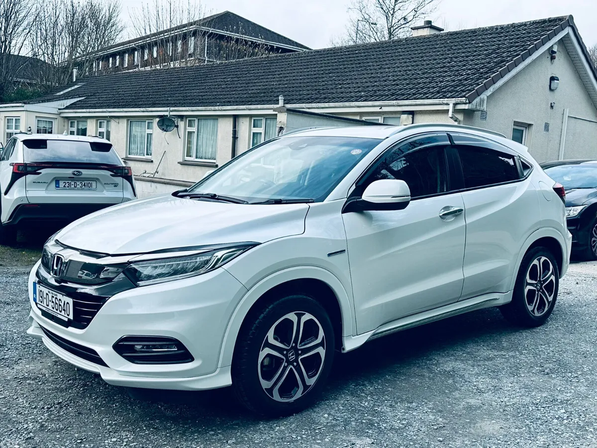 Honda Vezel 2019 1.5 Hybrid Auto 30700 KM ONLY, Lucan