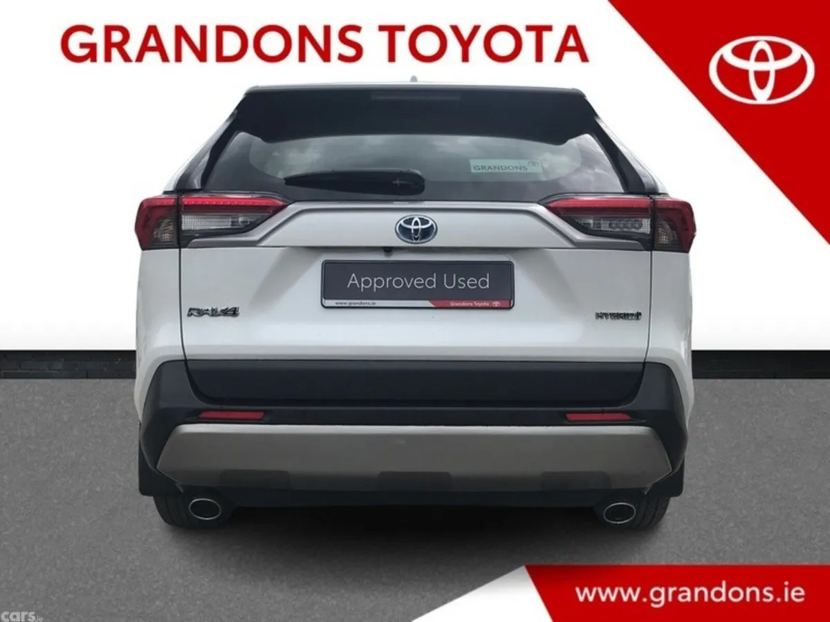 Toyota RAV4 SUV, Petrol Hybrid, 2023, White