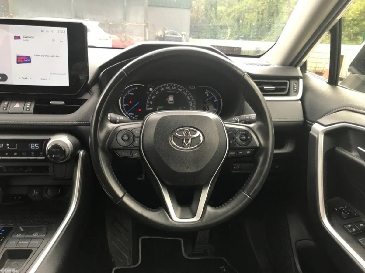 Toyota RAV4 SUV, Petrol Hybrid, 2023, White