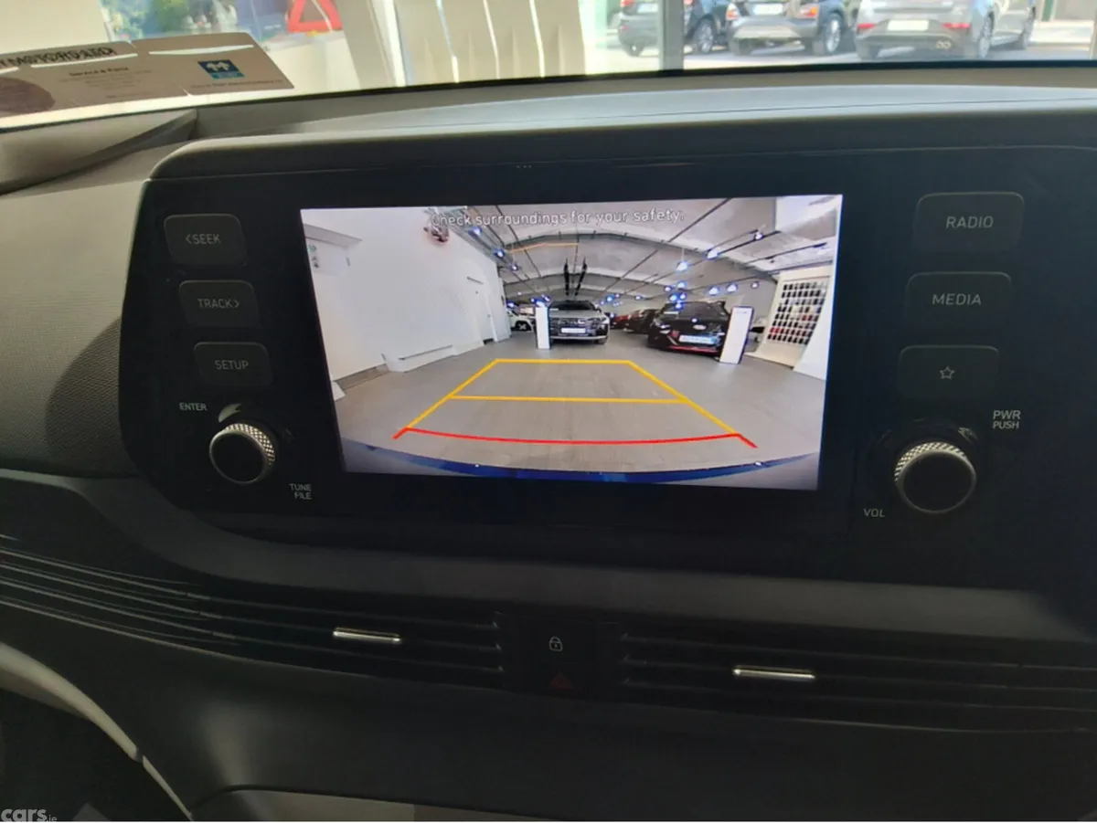 Hyundai i20 Hatchback, Petrol, 2023, Blue