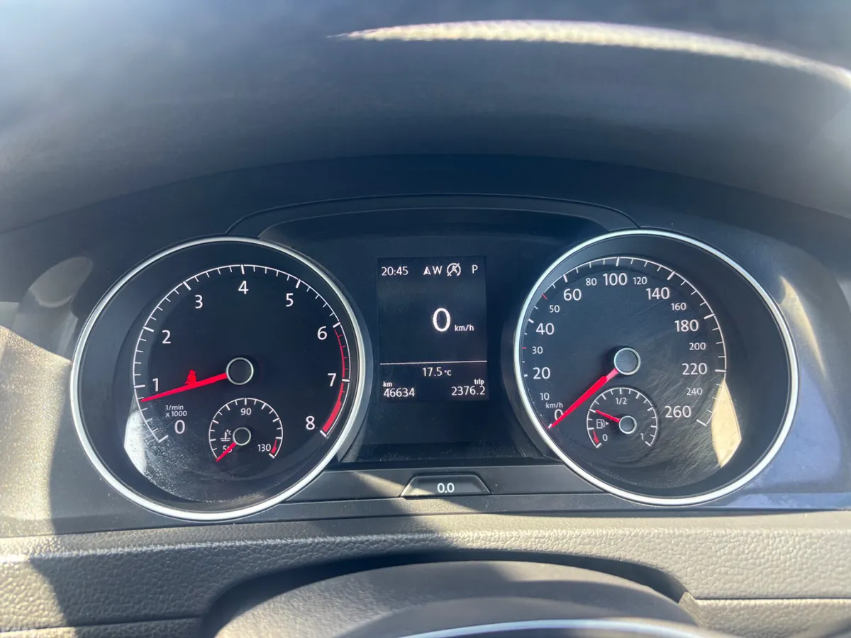 Volkswagen Golf Hatchback, Petrol, 2017, Gold
