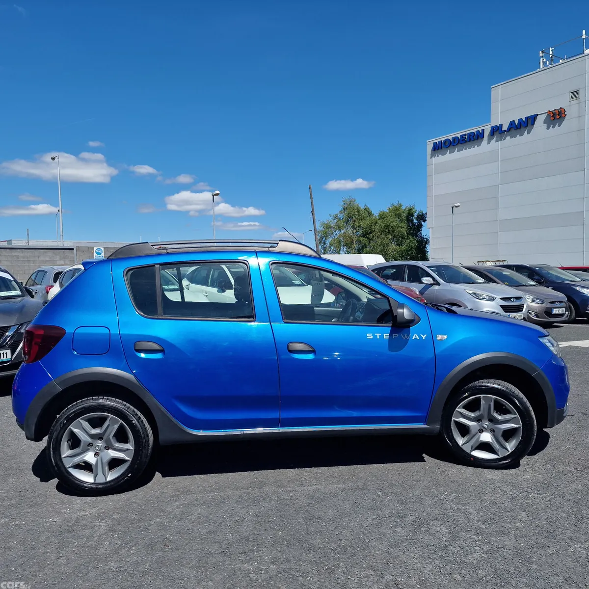 Dacia Sandero Stepway Hatchback, Petrol, 2016, Blue