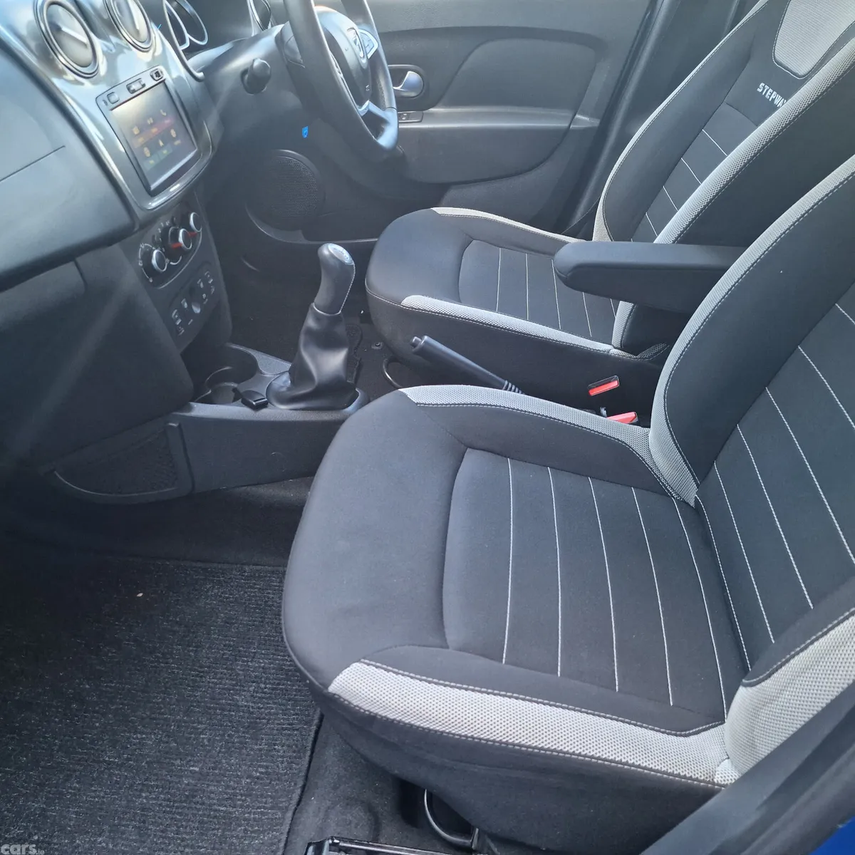 Dacia Sandero Stepway Hatchback, Petrol, 2016, Blue