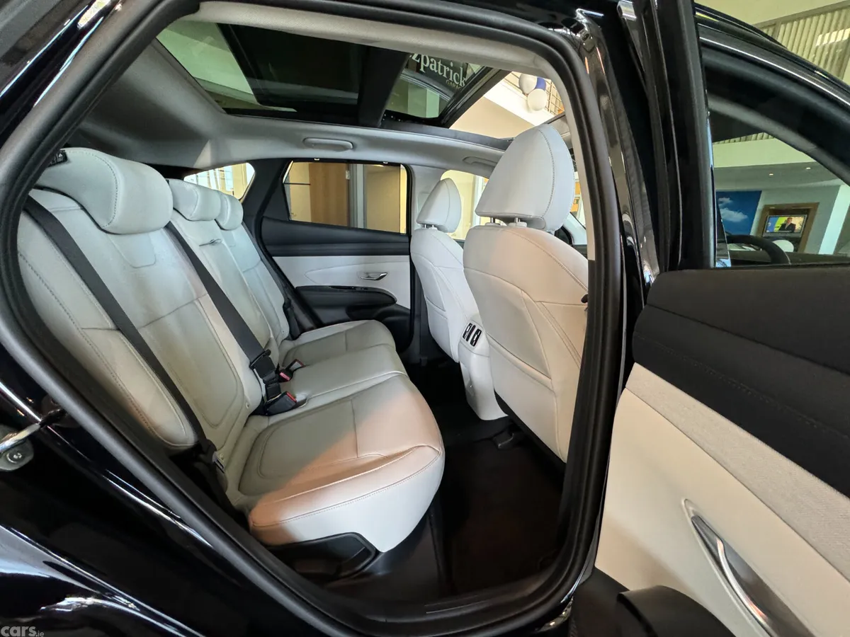 Hyundai Tucson SUV, Petrol Plug-in Hybrid, 2027, Black