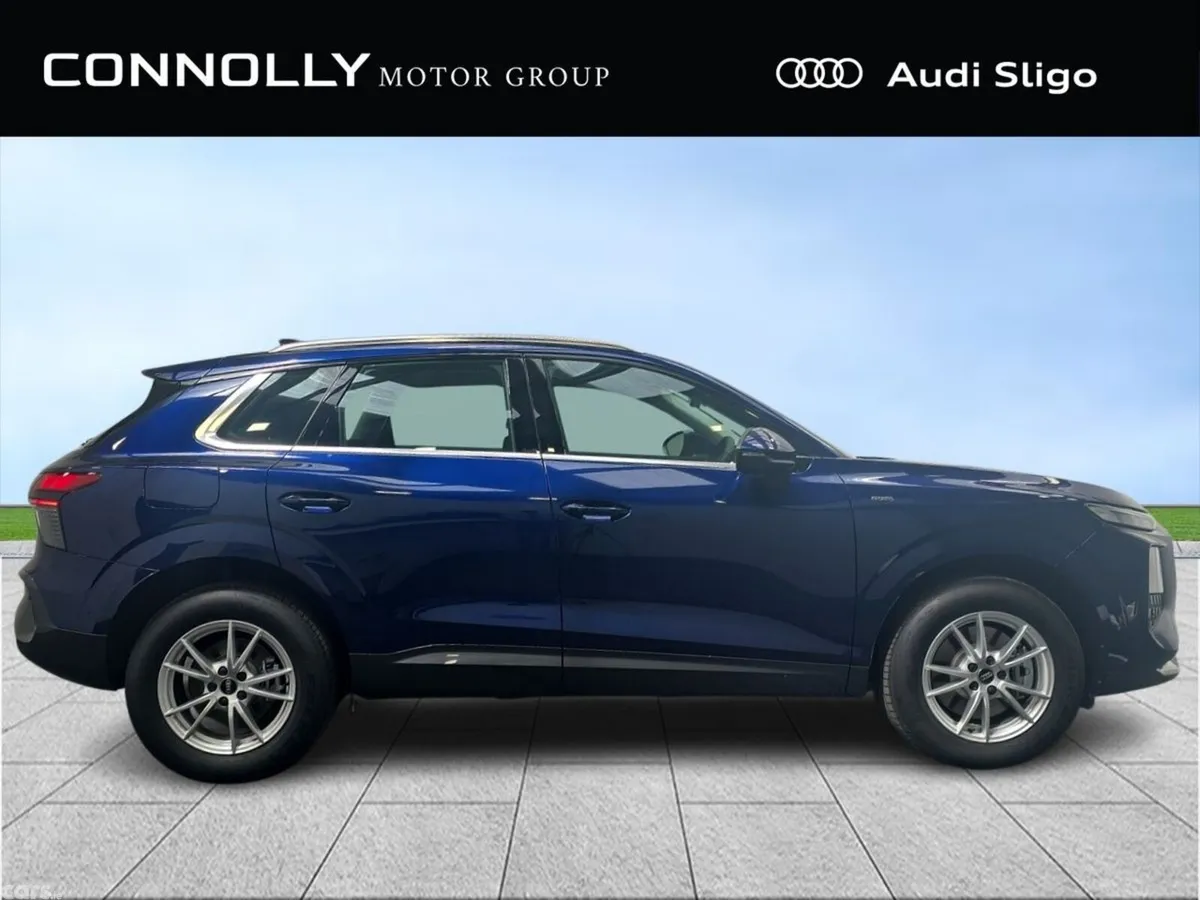 Audi Q3 SUV, Petrol Plug-in Hybrid, 2027, Blue