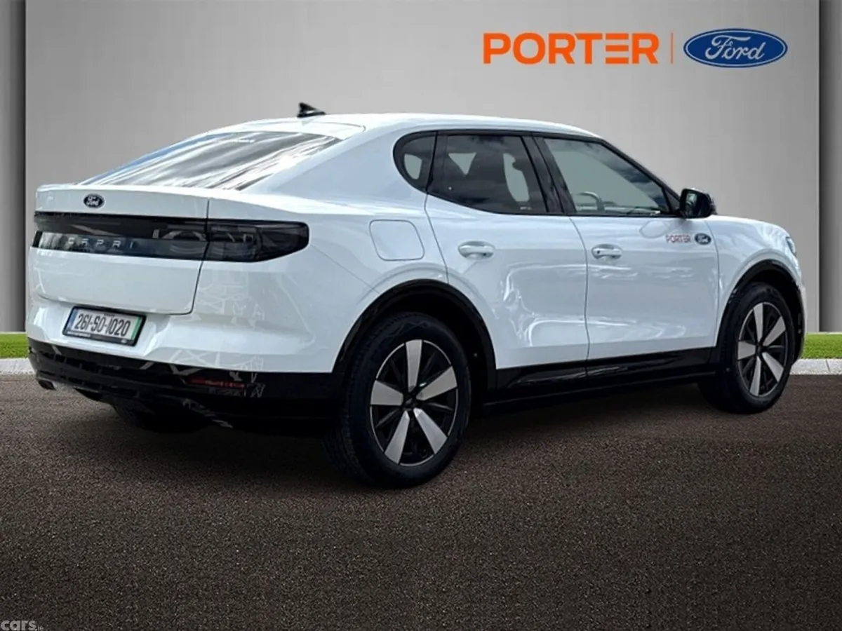 Ford Capri MPV, Electric, 2026, White