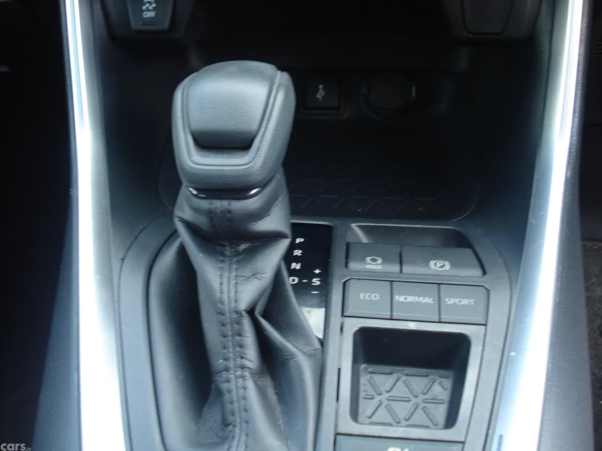 Toyota RAV4 Hatchback, Petrol Hybrid, 2021, Red