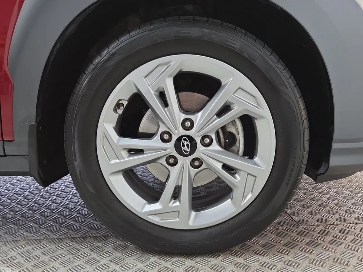 Hyundai KONA MPV, Petrol, 2023, Red