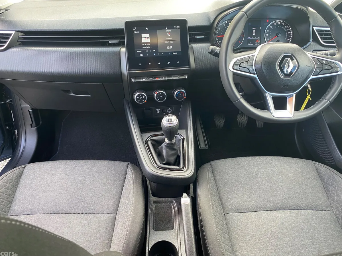 Renault Clio Hatchback, Petrol, 2022, Grey