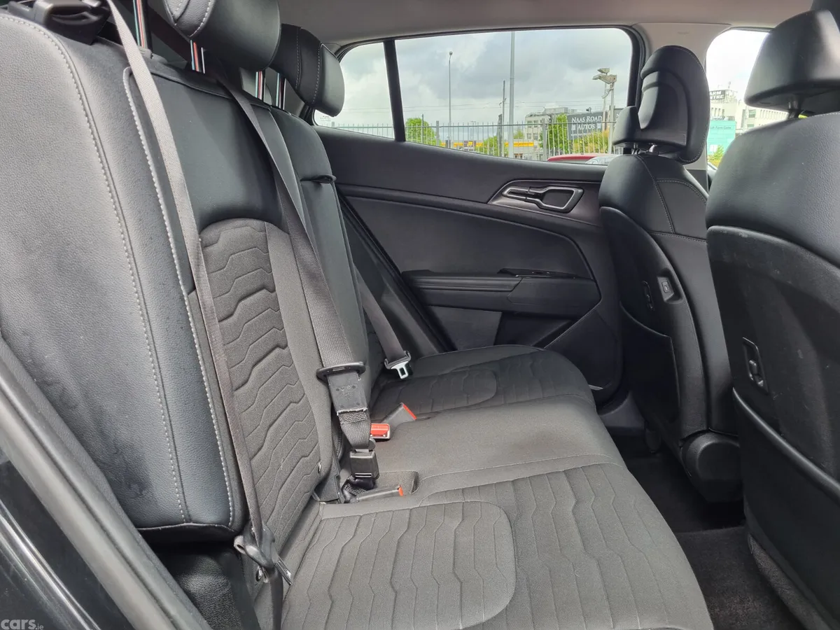 Kia Sportage SUV, Diesel Hybrid, 2023, Black