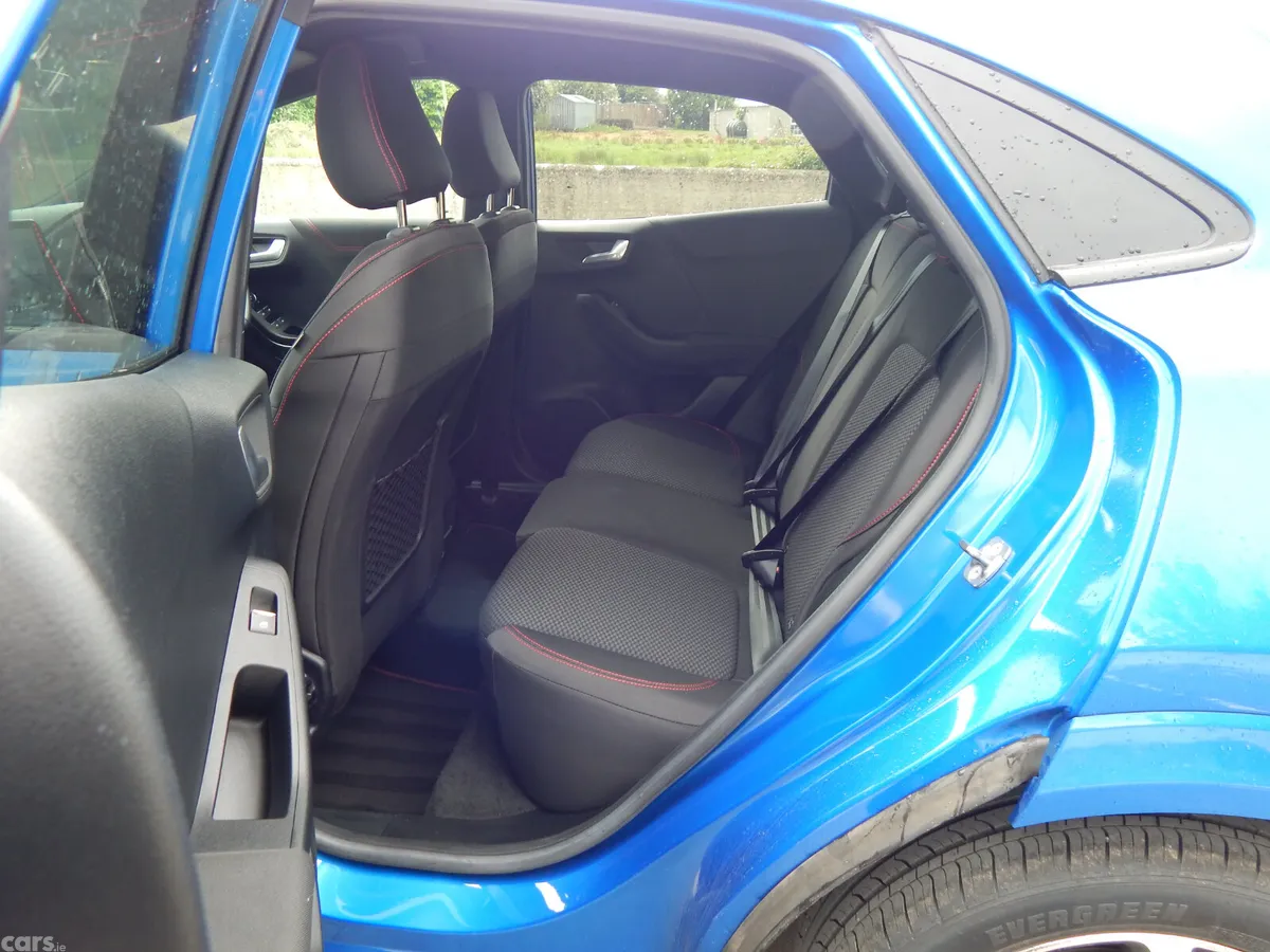Ford Puma MPV, Diesel, 2022, Blue