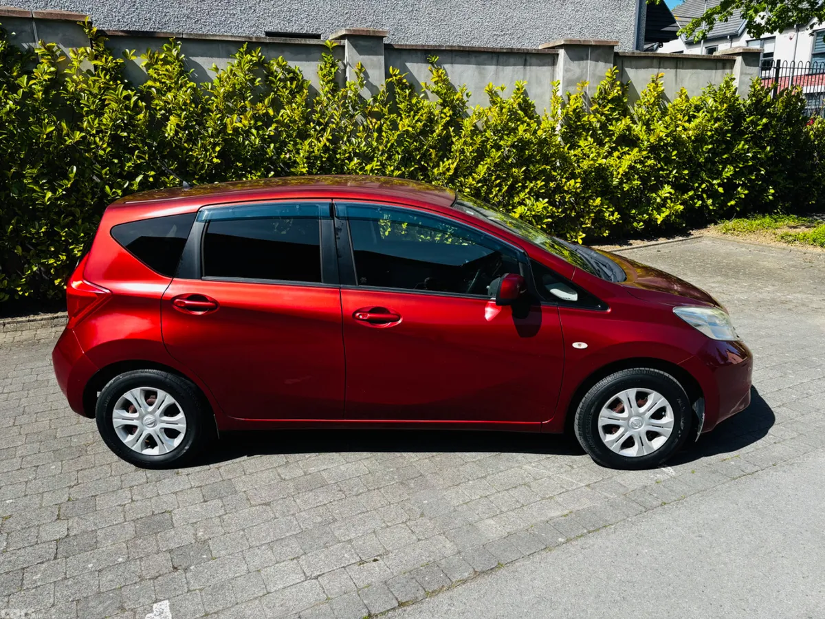 Nissan Note Hatchback, Petrol, 2014, Red