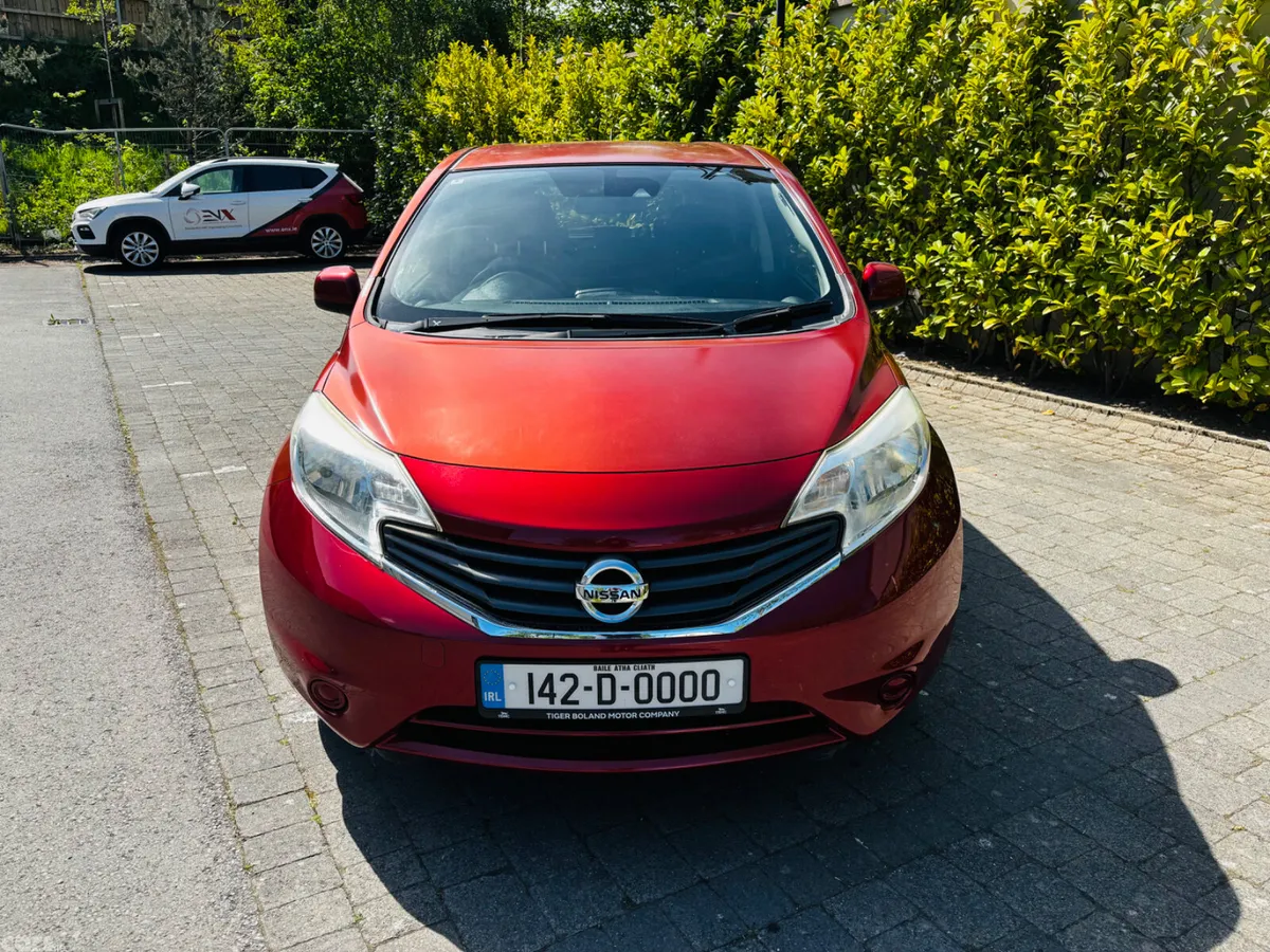 Nissan Note Hatchback, Petrol, 2014, Red