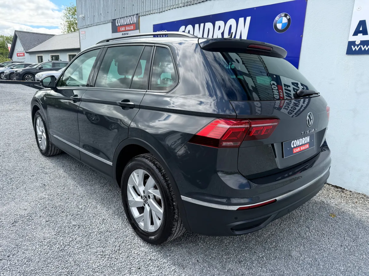 Volkswagen Tiguan SUV, Petrol Plug-in Hybrid, 2024, Grey