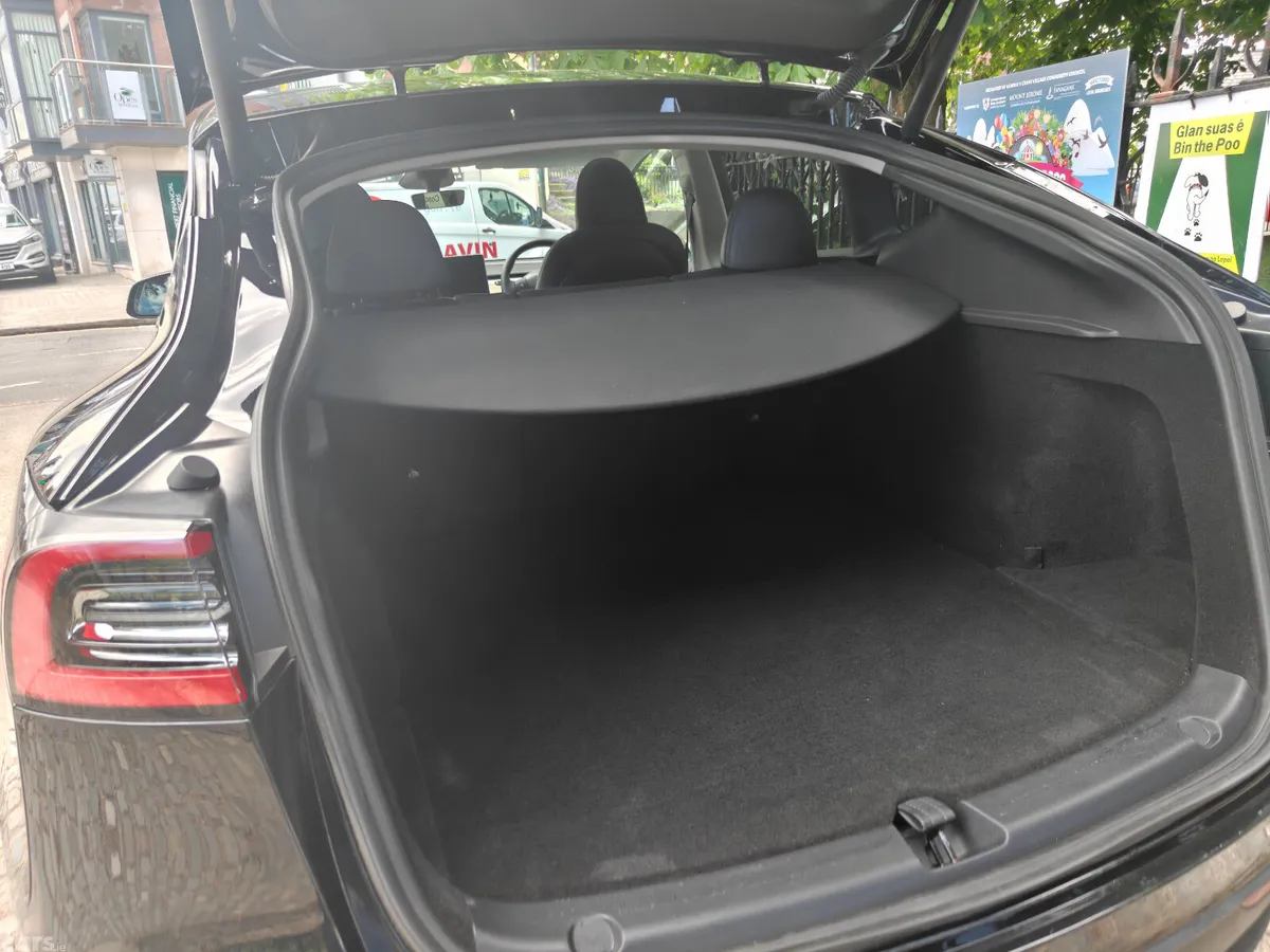 Tesla Model Y MPV, Electric, 2024, Black