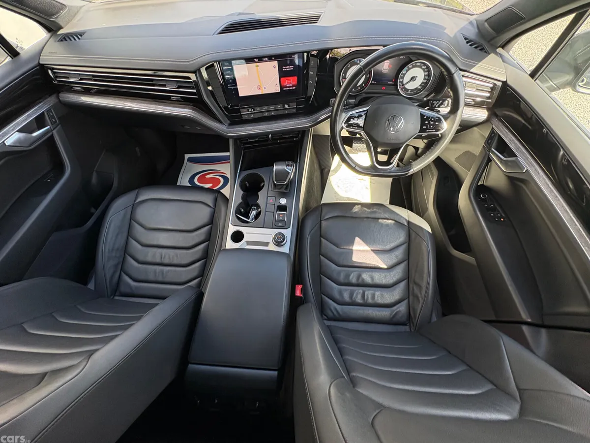 Volkswagen Touareg SUV, Diesel, 2023, Grey