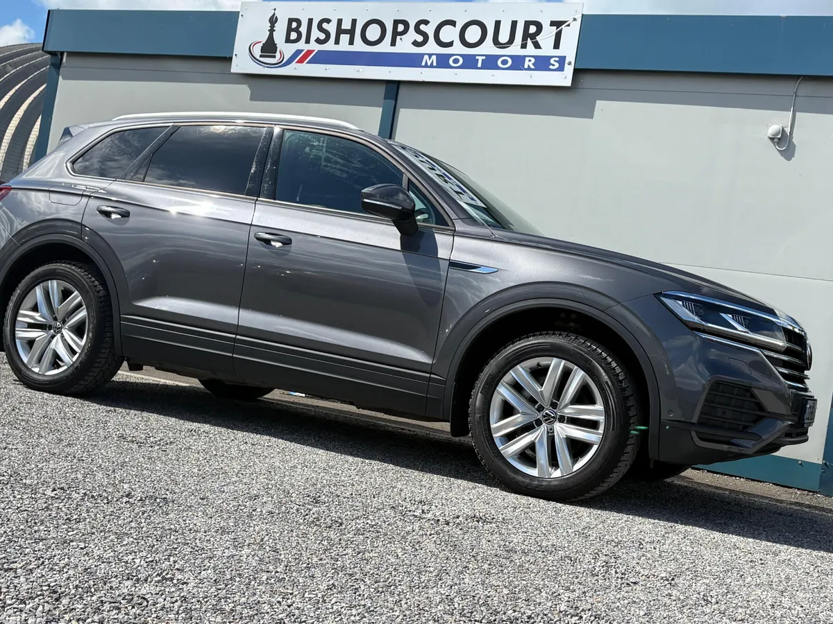 Volkswagen Touareg SUV, Diesel, 2023, Grey