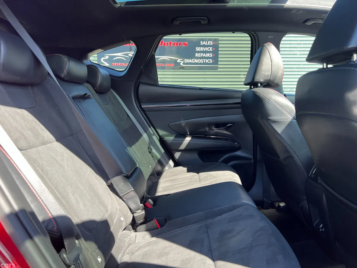 Hyundai Tucson SUV, Petrol Plug-in Hybrid, 2023, Red