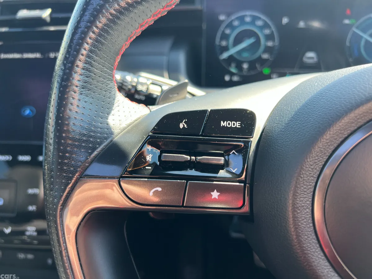 Hyundai Tucson SUV, Petrol Plug-in Hybrid, 2023, Red