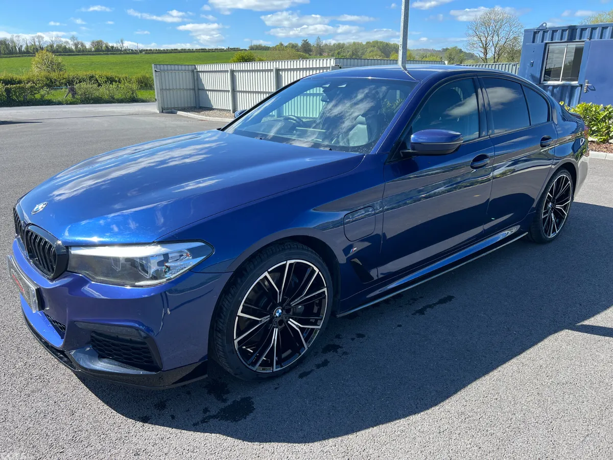 BMW 5-Series Saloon, Petrol Plug-in Hybrid, 2018, Blue