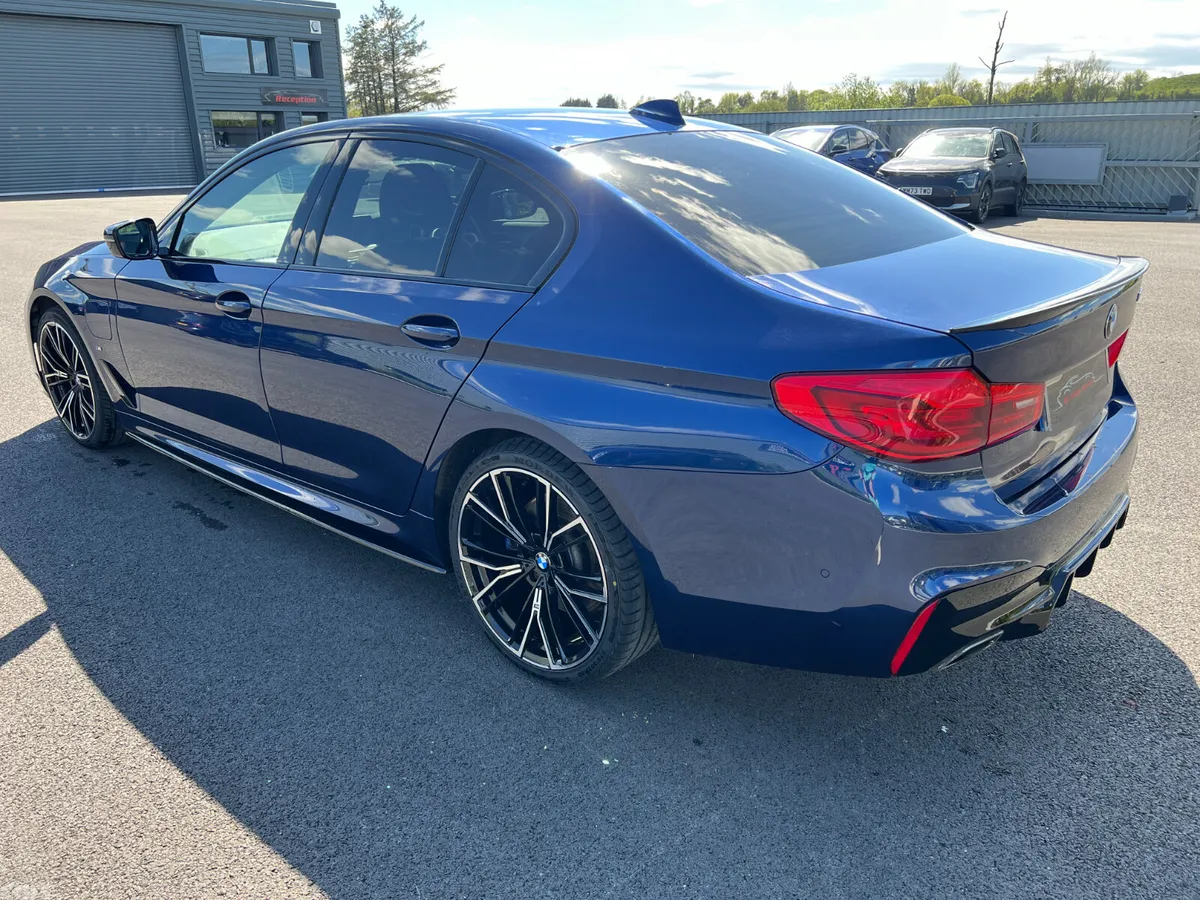 BMW 5-Series Saloon, Petrol Plug-in Hybrid, 2018, Blue