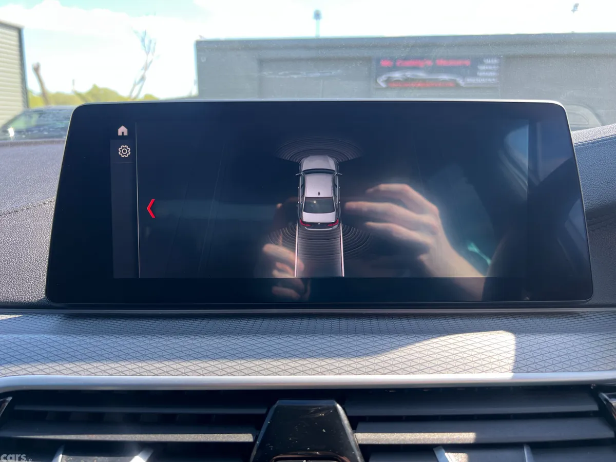 BMW 5-Series Saloon, Petrol Plug-in Hybrid, 2018, Blue