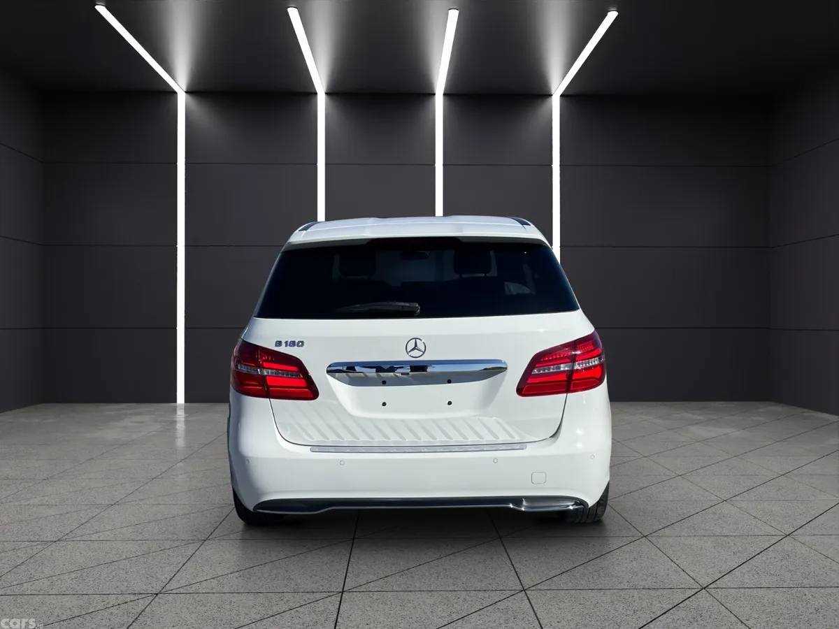 Mercedes-Benz B-Class Hatchback, Petrol, 2017, White