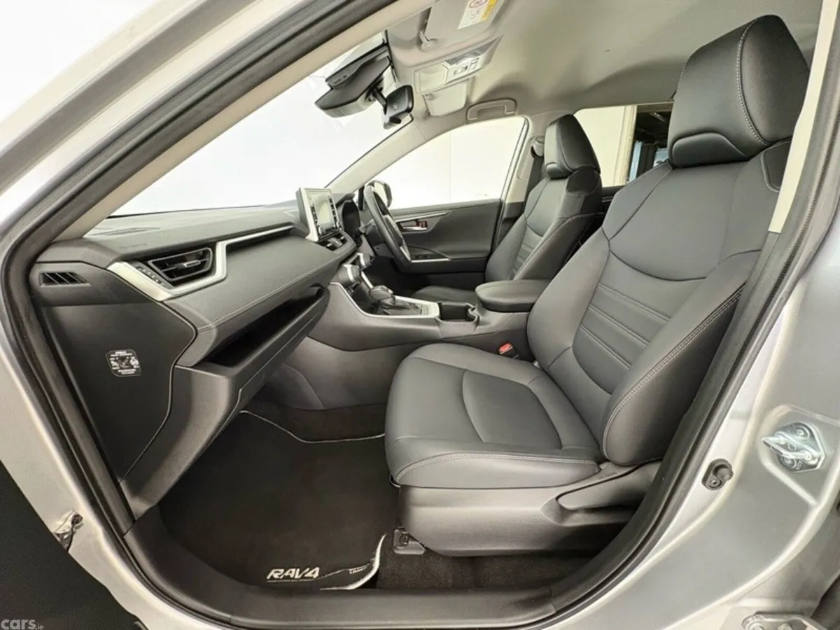 Toyota RAV4 SUV, Petrol Hybrid, 2022, Silver