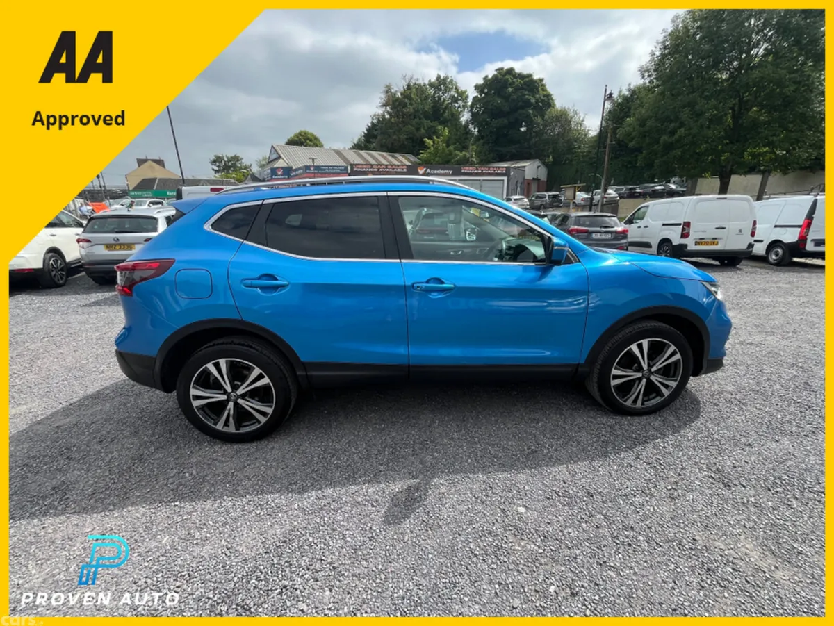 Nissan Qashqai SUV, Diesel, 2017, Blue