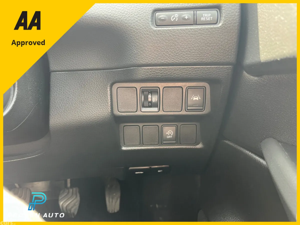 Nissan Qashqai SUV, Diesel, 2017, Blue