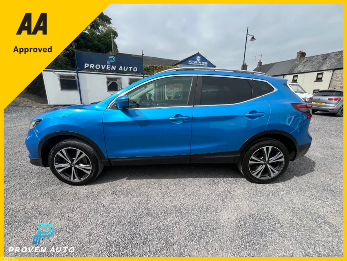 Nissan Qashqai SUV, Diesel, 2017, Blue