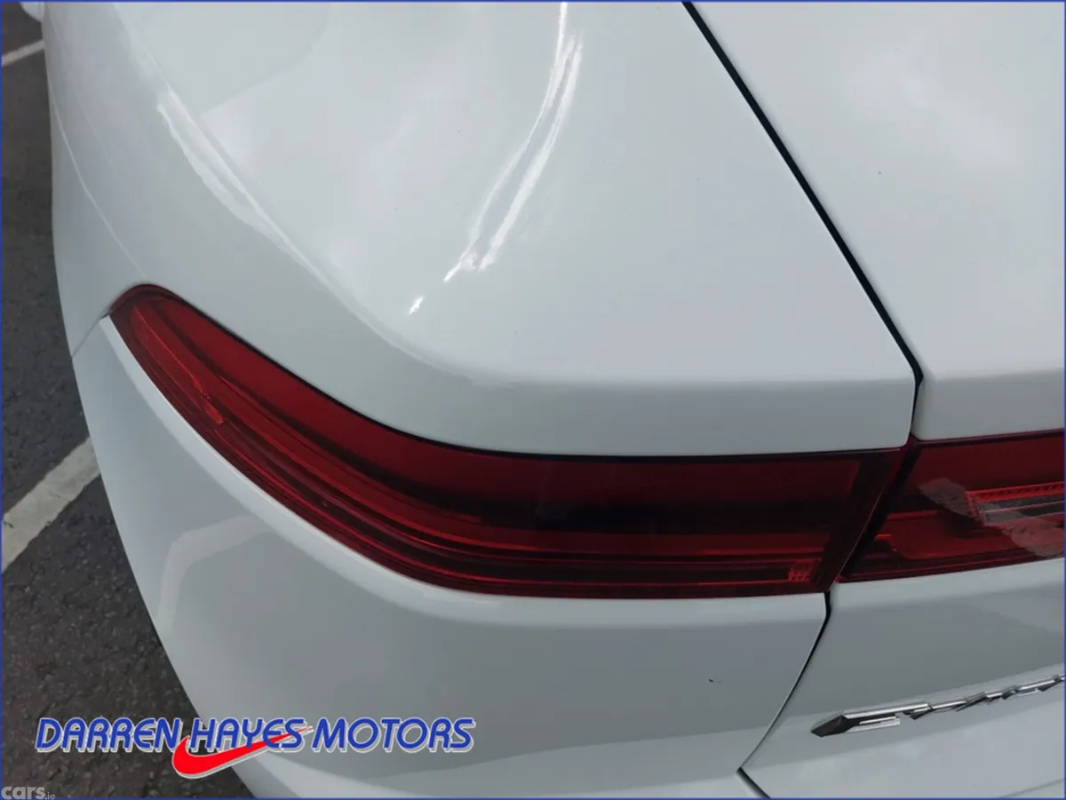 Jaguar E-Pace Estate, Diesel, 2019, White