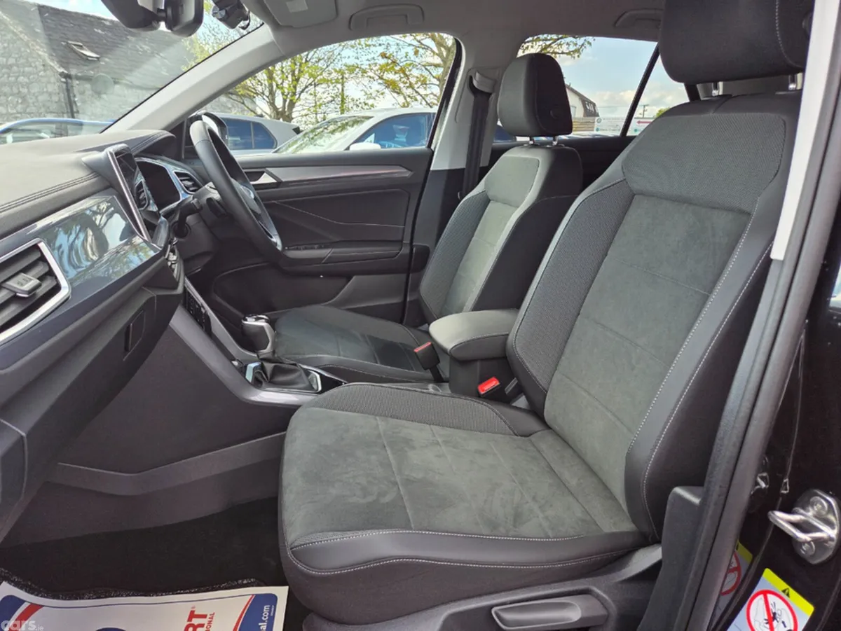 Volkswagen T-Roc SUV, Diesel, 2024, Black