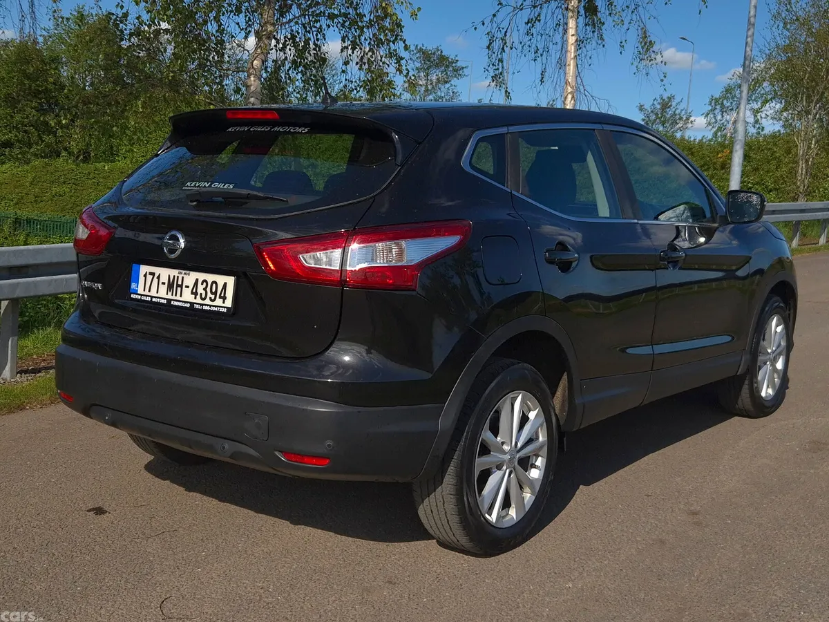 Nissan Qashqai SUV, Diesel, 2017, Black