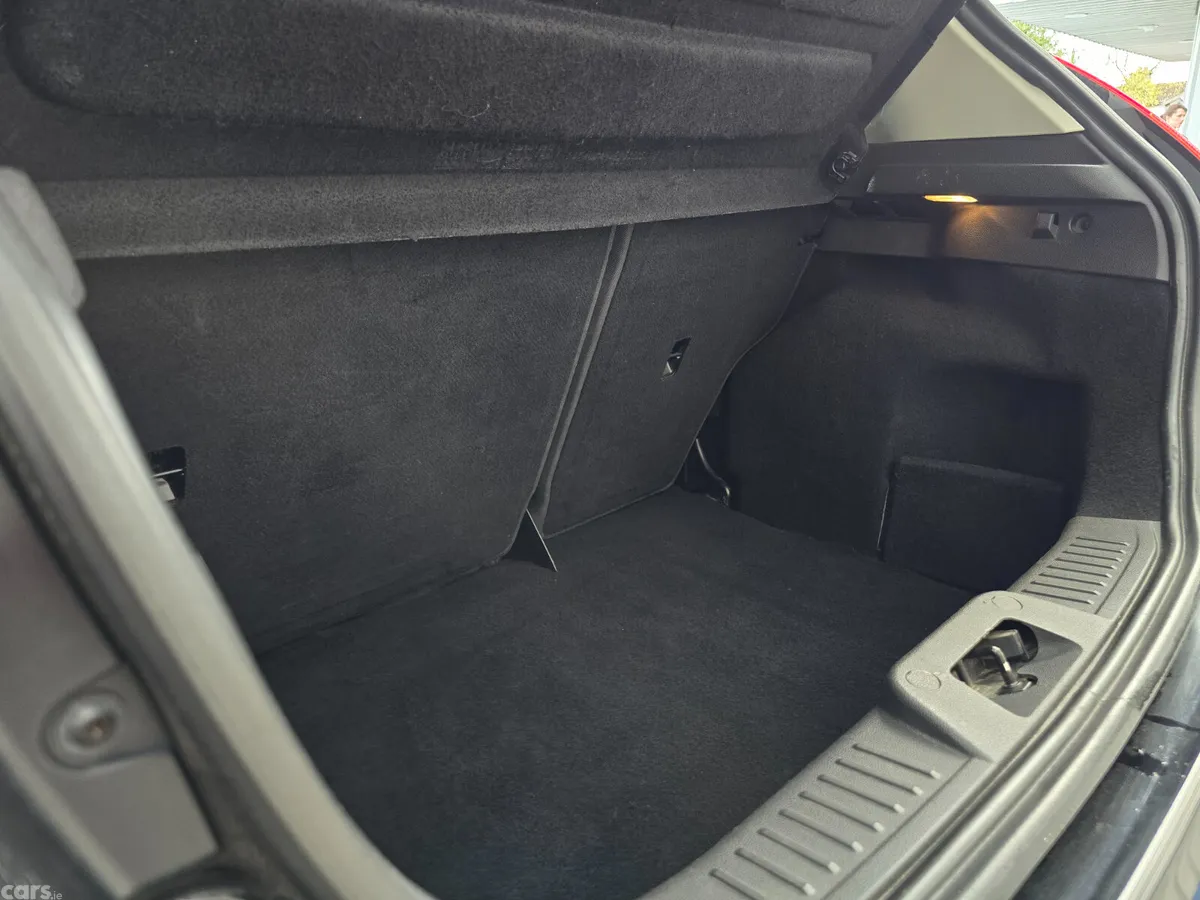 Ford Fiesta Hatchback, Petrol, 2015, Black