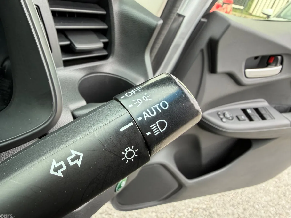 Honda Fit Hatchback, Petrol Hybrid, 2016, Silver